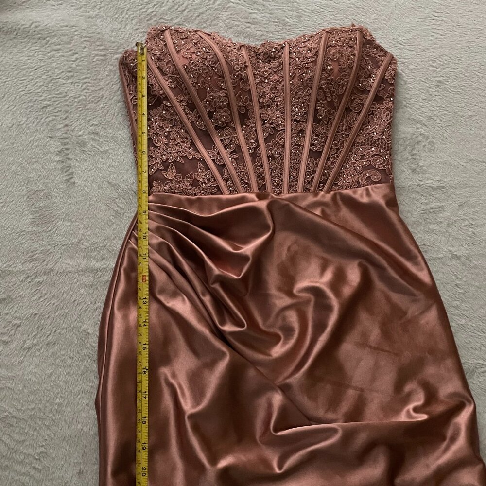 Sherri Hill, Homecoming, Lace Satin Dress in Rose Gold, FITS More Like a Size 0! - Picture 14 of 16